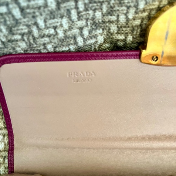Prada pink wallet - Picture 6 of 9